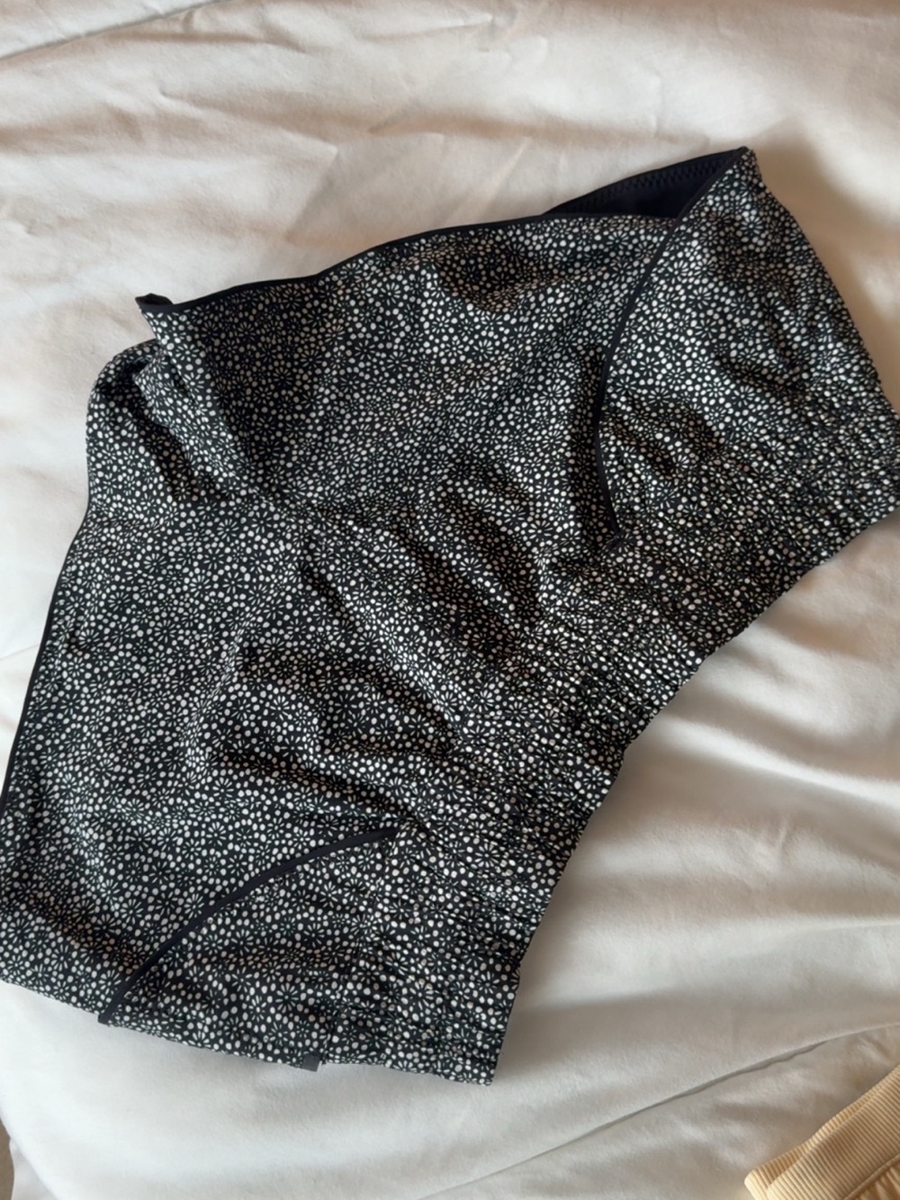 HOT YOGA shorts
